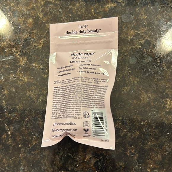 Tarte Shape Tape Radiant Concealer in 12N Fair Neutral 0.0169 fl oz New Unused - Picture 2 of 2